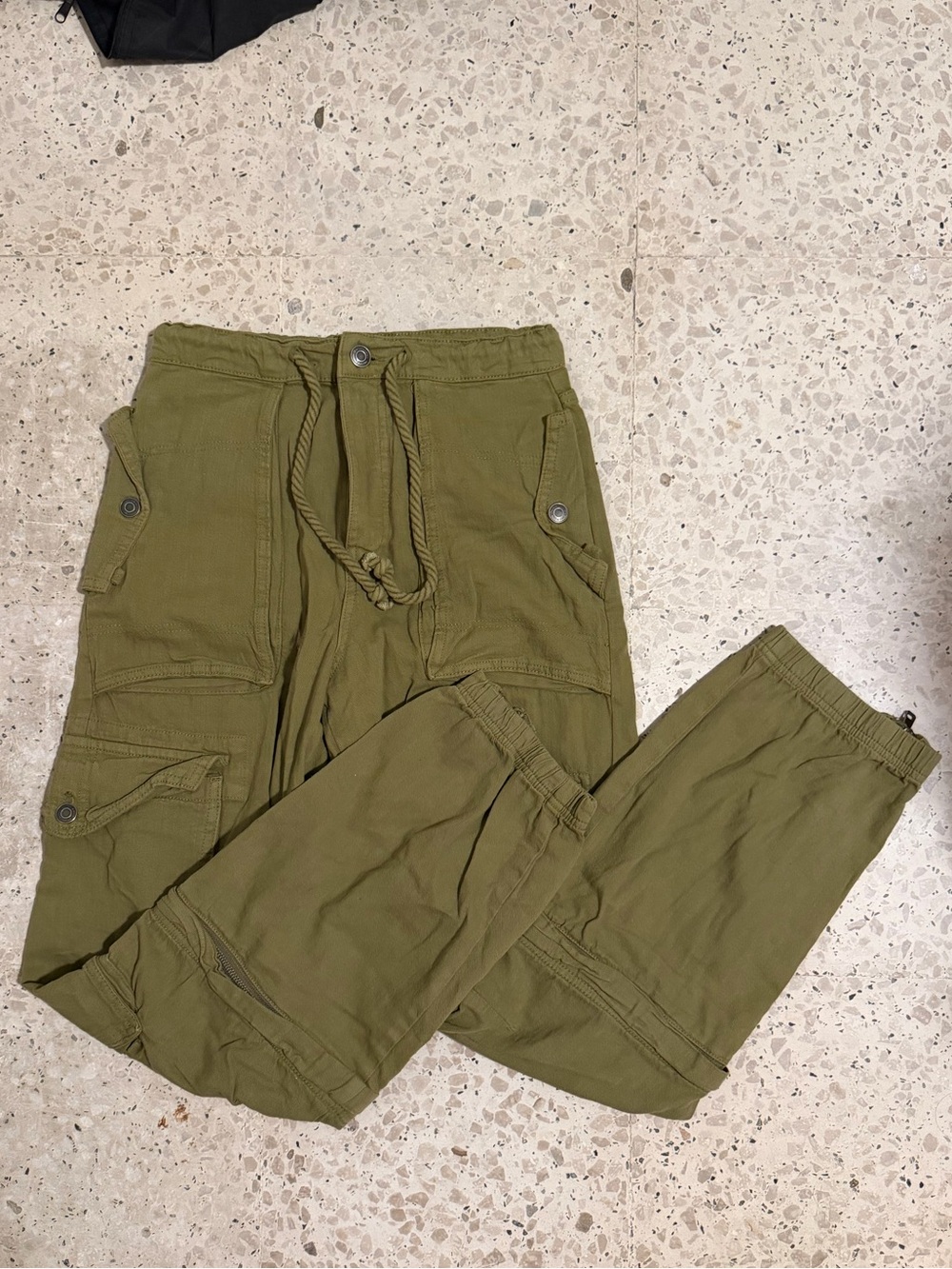 Zara Olive Green Cargo Pants with Drawstring Waist